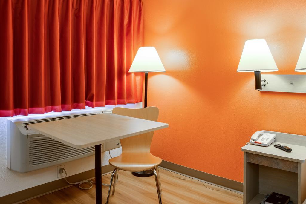 Motel 6-Kelso, WA - Mt. St. Helens Buitenkant foto