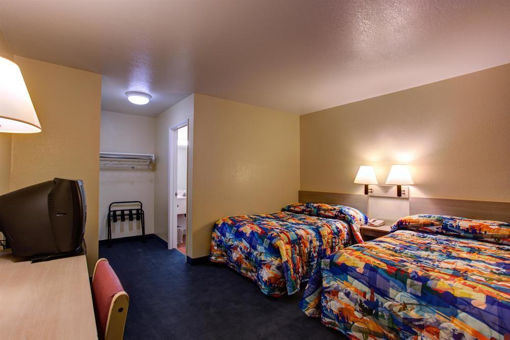 Motel 6-Kelso, WA - Mt. St. Helens Buitenkant foto
