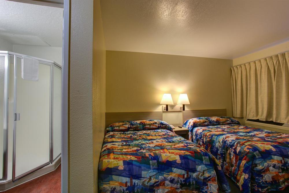 Motel 6-Kelso, WA - Mt. St. Helens Buitenkant foto