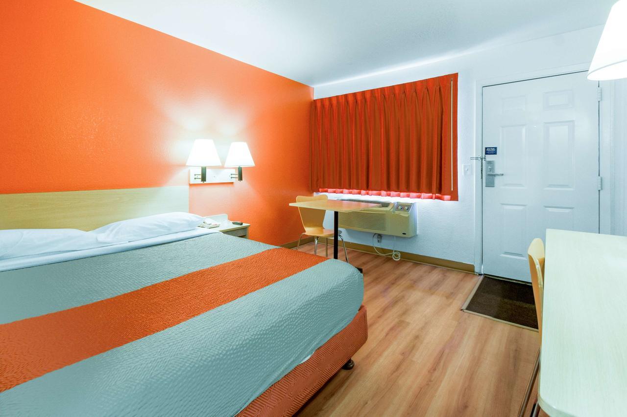 Motel 6-Kelso, WA - Mt. St. Helens Buitenkant foto