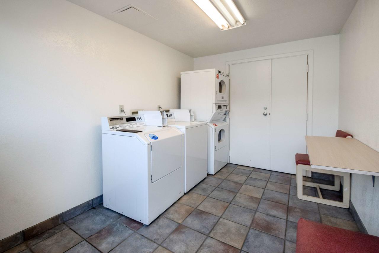 Motel 6-Kelso, WA - Mt. St. Helens Buitenkant foto