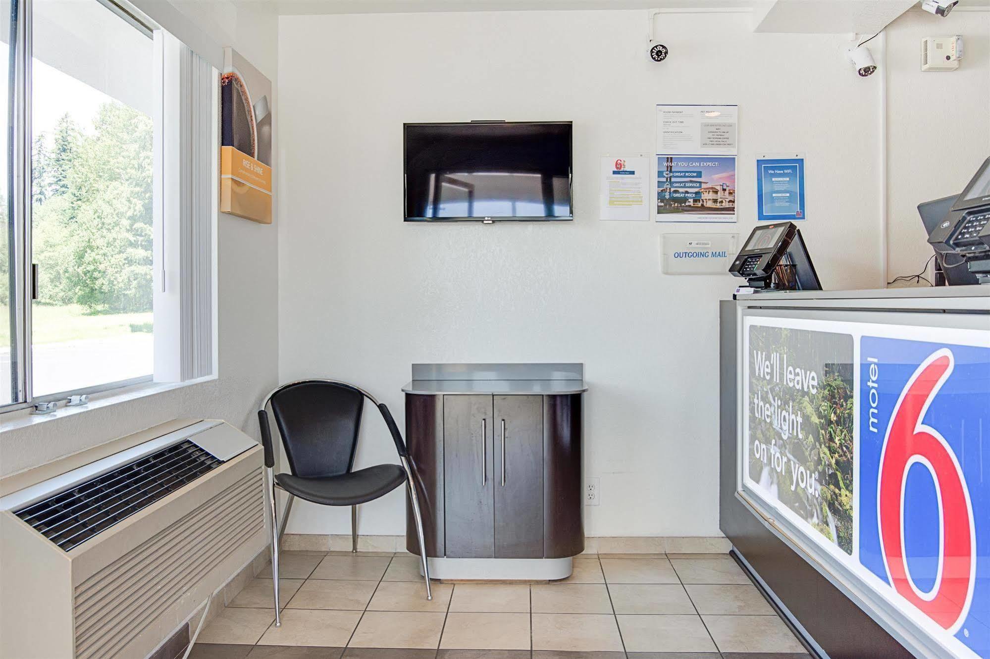 Motel 6-Kelso, WA - Mt. St. Helens Buitenkant foto