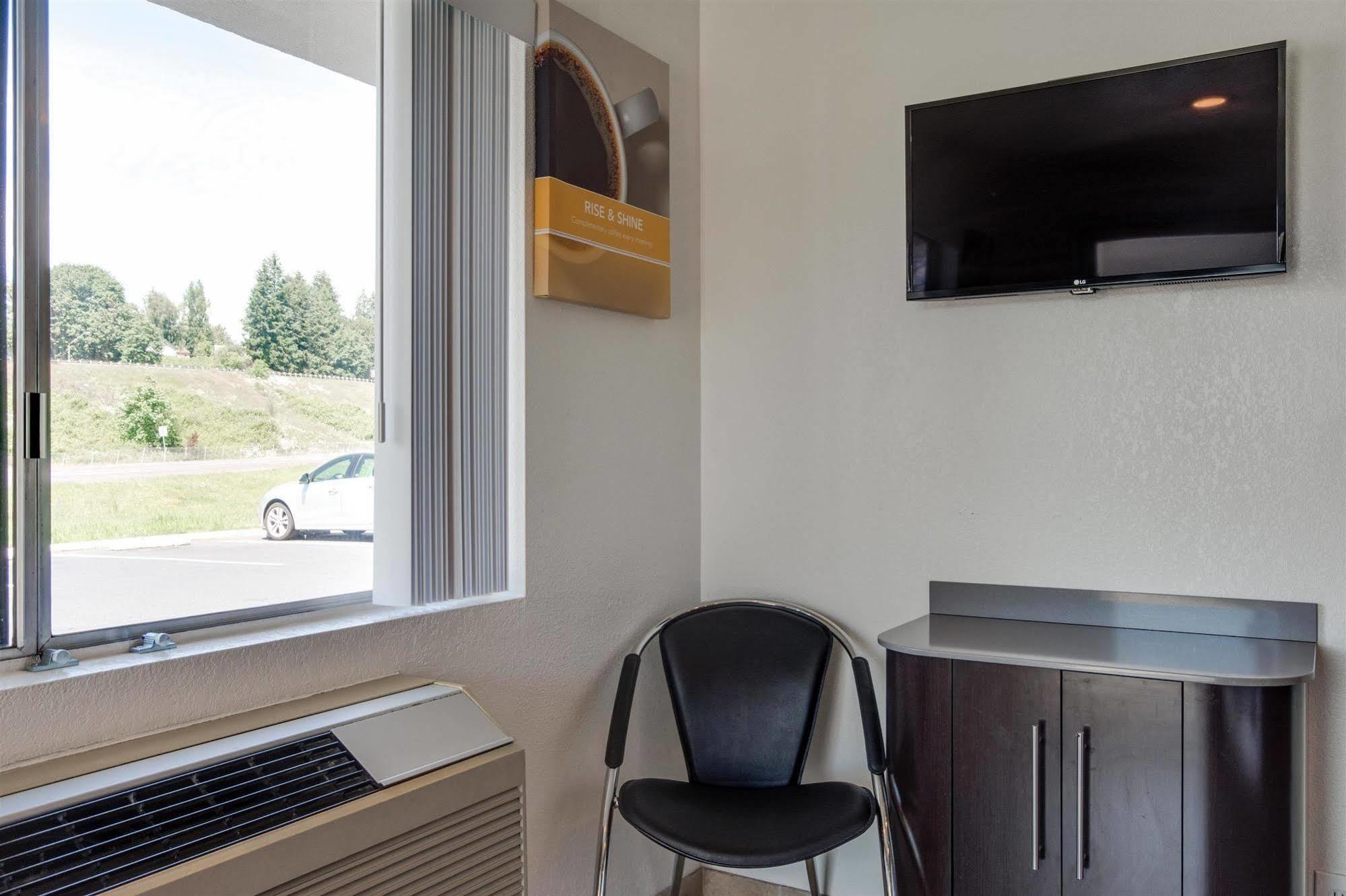 Motel 6-Kelso, WA - Mt. St. Helens Buitenkant foto