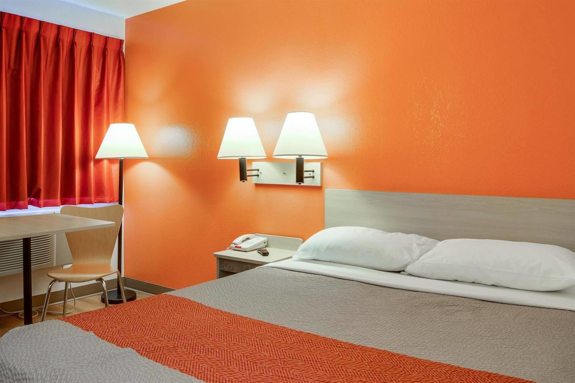 Motel 6-Kelso, WA - Mt. St. Helens Buitenkant foto