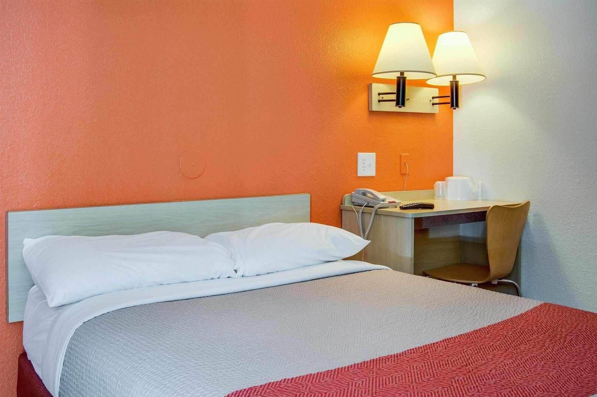 Motel 6-Kelso, WA - Mt. St. Helens Buitenkant foto