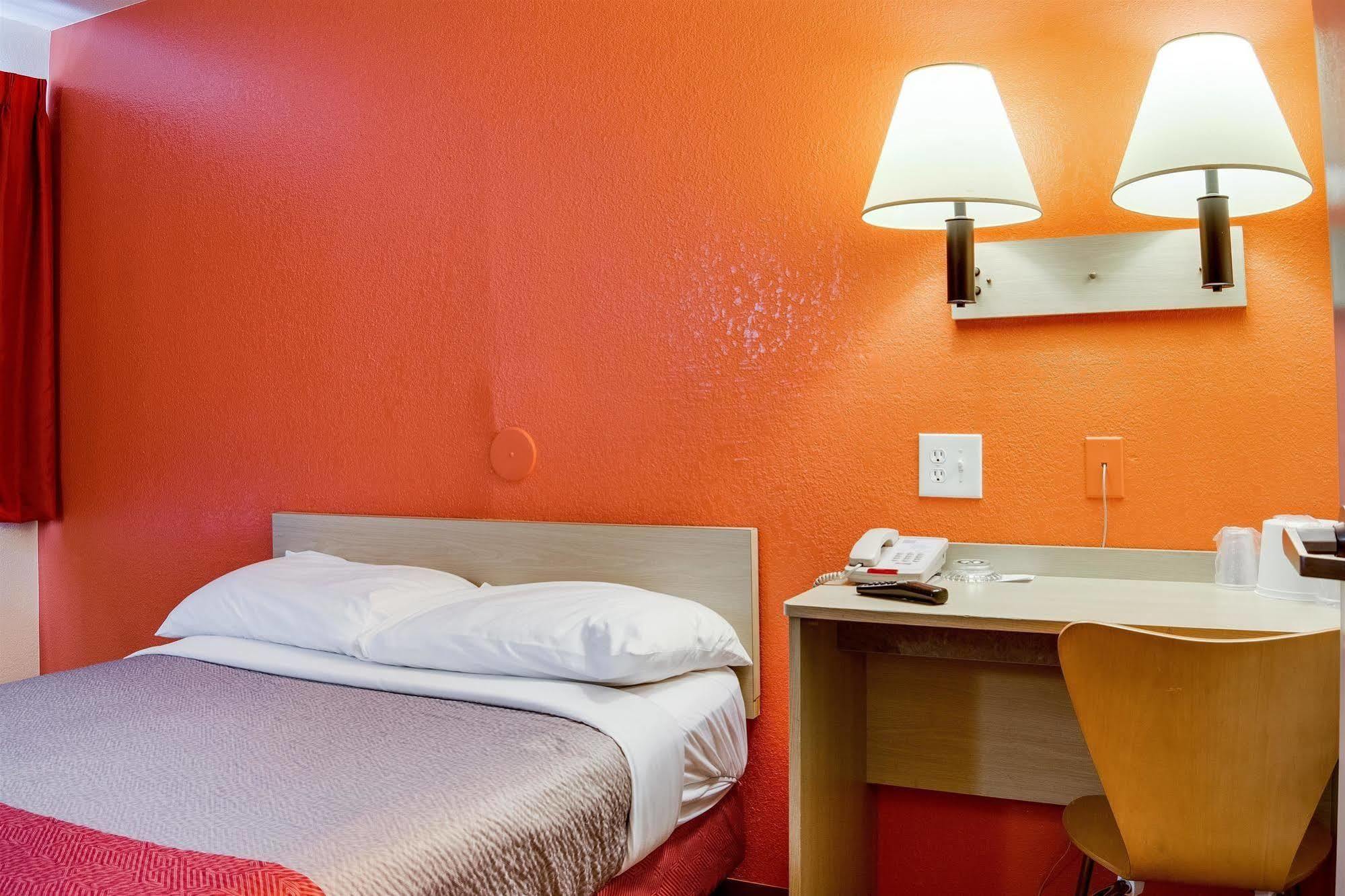 Motel 6-Kelso, WA - Mt. St. Helens Buitenkant foto